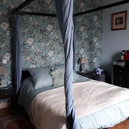 Beautiful Four Poster Double With En-suite, Nouvelle Aquitaine, France Civray (Vienne)